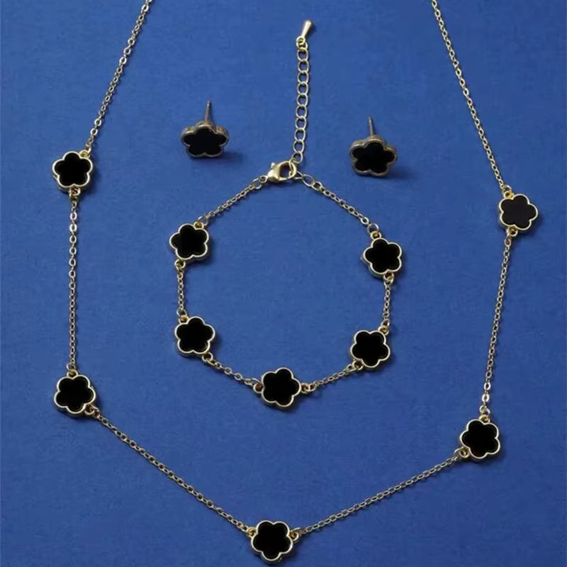 Lucky Five‑Petal Clover Jewelry Set – Necklace, Bracelet & Earrings (3‑Piece Set)
